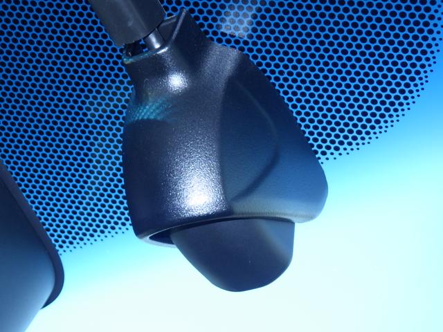 シャトル ハイブリッドＺホンダセンシング　純正８インチナビＶＸＭ－２０７ＶＦＥｉ　前後純正ドラレコ　純正アルミ　ＥＴＣ　シートヒーター　バックモニター　ＬＥＤヘッドライト　衝突軽減ブレーキ（13枚目）