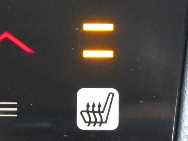 シャトル ハイブリッドＺホンダセンシング　純正８インチナビＶＸＭ－２０７ＶＦＥｉ　前後純正ドラレコ　純正アルミ　ＥＴＣ　シートヒーター　バックモニター　ＬＥＤヘッドライト　衝突軽減ブレーキ（14枚目）