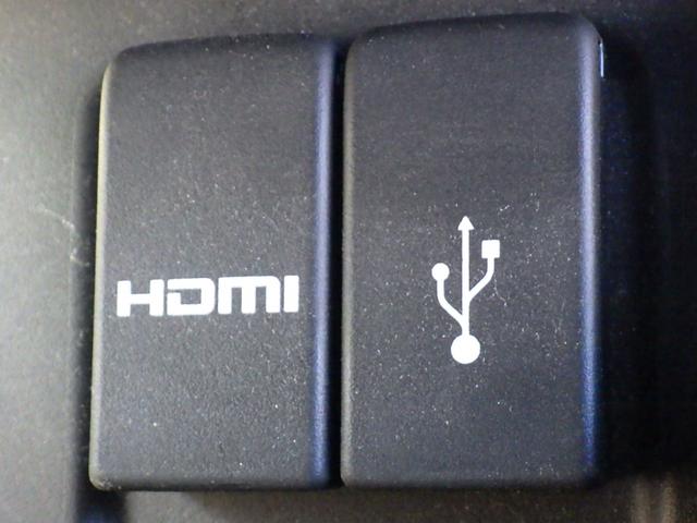 シャトル ハイブリッドＺホンダセンシング　純正８インチナビＶＸＭ－２０７ＶＦＥｉ　前後純正ドラレコ　純正アルミ　ＥＴＣ　シートヒーター　バックモニター　ＬＥＤヘッドライト　衝突軽減ブレーキ（19枚目）