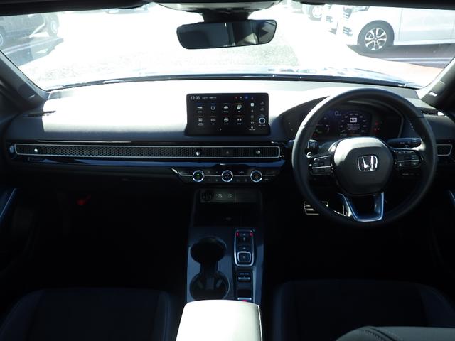 シビック ｅ：ＨＥＶＥＸ　ホンダコネクトナビ　ＥＴＣ　シートヒーター　パワーシート　ＬＥＤヘッドライト　衝突軽減ブレーキ　バックモニター（24枚目）