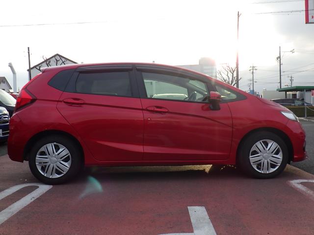 フィット １３Ｇ・Ｆコンフォートエディション　純正ナビＶＸＭ－１９４ＶＦｉ　ＥＴＣ　シートヒーター　衝突軽減ブレーキ　バックモニター　クルーズコントロール　ハロゲンヘッドライト（6枚目）