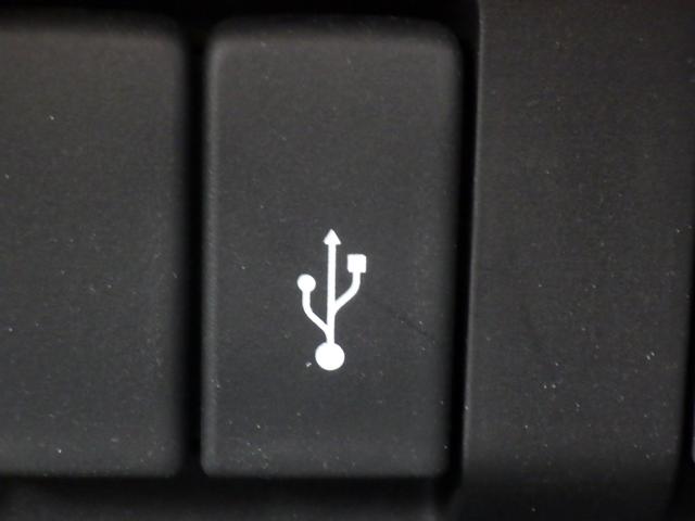 フィット １３Ｇ・Ｆコンフォートエディション　純正ナビＶＸＭ－１９４ＶＦｉ　ＥＴＣ　シートヒーター　衝突軽減ブレーキ　バックモニター　クルーズコントロール　ハロゲンヘッドライト（18枚目）