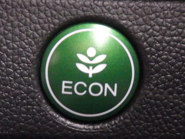 フィット １３Ｇ・Ｆコンフォートエディション　純正ナビＶＸＭ－１９４ＶＦｉ　ＥＴＣ　シートヒーター　衝突軽減ブレーキ　バックモニター　クルーズコントロール　ハロゲンヘッドライト（19枚目）