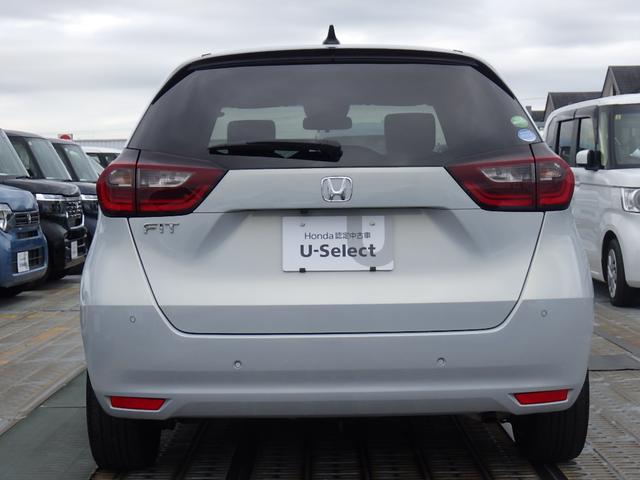 フィット ホーム　純正９インチナビＶＸＵ－２１５ＦＴｉ　ＥＴＣ　バックモニター　ＬＥＤヘッドライト　衝突軽減ブレーキ　Ｂｌｕｅｔｏｏｔｈ接続可（8枚目）