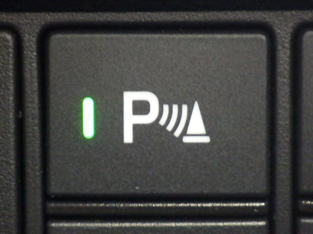 フィット ホーム　純正９インチナビＶＸＵ－２１５ＦＴｉ　ＥＴＣ　バックモニター　ＬＥＤヘッドライト　衝突軽減ブレーキ　Ｂｌｕｅｔｏｏｔｈ接続可（15枚目）