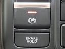 ★ブレーキホールド★ブレーキペダルを離しても停車し続けてくれる機能♪ちょっとした信号待ちなど街中を走るときにあると嬉しいですね↑↑（＊＾－＾＊）