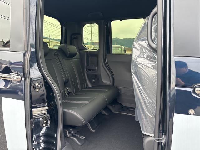 Ｎ－ＢＯＸカスタム コーディネートスタイル　届出済未使用車　ホンダセンシング　両側パワースライドドア　前席シートヒーター　ＬＥＤヘッド＆フォグライト　バックカメラ　ハーフレザーシート　オートリトラミラー　オートハイビーム　純正ＡＷ　スマートキー（19枚目）