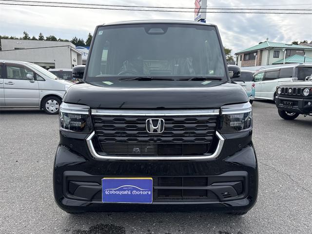 Ｎ－ＢＯＸカスタム ベースグレード　届出済未使用車　ホンダセンシング　バックカメラ　ＬＥＤヘッドライト　パワースライドドア　シートヒーター　オートハイビーム　ＡＣＣ　純正ＡＷ　オートリトラミラー　スマートキー（3枚目）