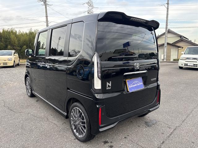 Ｎ－ＢＯＸカスタム ターボ　届出済未使用車　ターボ車　ホンダセンシング　両側パワースライドドア　前席シートヒーター　ハーフレザーシート　バックカメラ　ＬＥＤヘッドライト　ＡＣＣ　純正アルミ　オートハイビーム　スマートキー２個（8枚目）