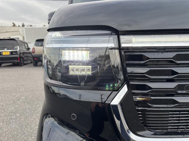 Ｎ－ＢＯＸカスタム ターボ　届出済未使用車　ターボ車　ホンダセンシング　両側パワースライドドア　前席シートヒーター　ハーフレザーシート　バックカメラ　ＬＥＤヘッドライト　ＡＣＣ　純正アルミ　オートハイビーム　スマートキー２個（11枚目）