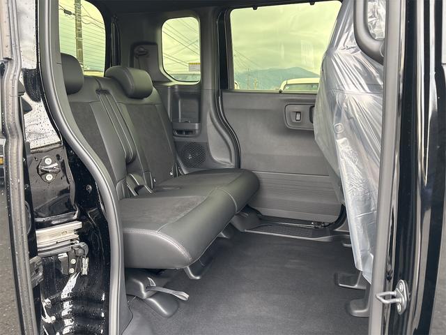 Ｎ－ＢＯＸカスタム ターボ　届出済未使用車　ターボ車　ホンダセンシング　両側パワースライドドア　前席シートヒーター　ハーフレザーシート　バックカメラ　ＬＥＤヘッドライト　ＡＣＣ　純正アルミ　オートハイビーム　スマートキー２個（18枚目）