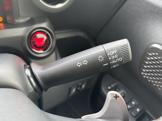 Ｎ－ＢＯＸカスタム ターボ　届出済未使用車　ターボ車　ホンダセンシング　両側パワースライドドア　前席シートヒーター　ハーフレザーシート　バックカメラ　ＬＥＤヘッドライト　ＡＣＣ　純正アルミ　オートハイビーム　スマートキー２個（25枚目）