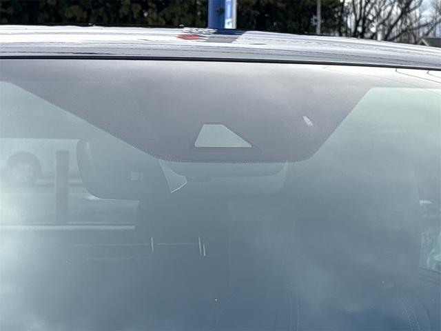 ＲＸ ＲＸ３００　バージョンＬ　セーフティセンス　純正ナビ　地デジＴＶ　ＢＴ　パノラミックビューモニター　ＥＴＣ２．０　ＨＵＤ　パワーバックドア　後席モニタ　ＢＳＭ　ＭＯＰ２０インチＡＷ　シートヒーター　ベンチレーション　本革シート（14枚目）