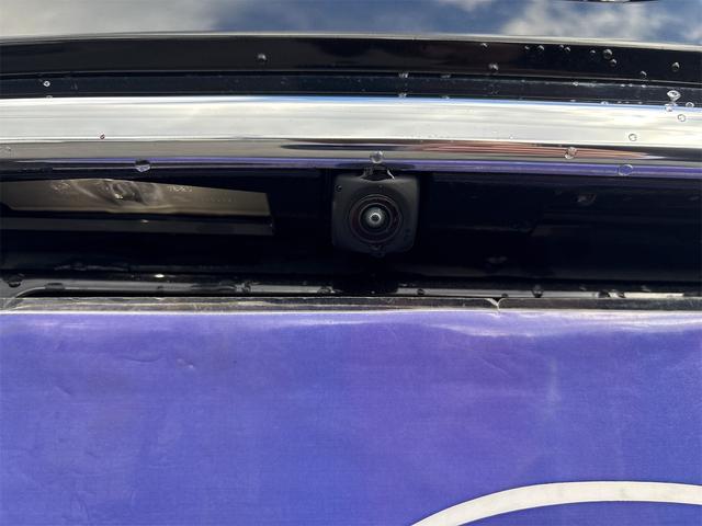 ＲＸ ＲＸ３００　バージョンＬ　セーフティセンス　純正ナビ　地デジＴＶ　ＢＴ　パノラミックビューモニター　ＥＴＣ２．０　ＨＵＤ　パワーバックドア　後席モニタ　ＢＳＭ　ＭＯＰ２０インチＡＷ　シートヒーター　ベンチレーション　本革シート（17枚目）