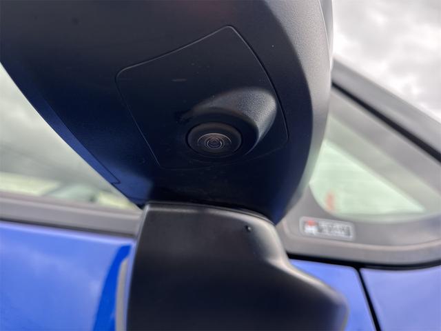 360°全方位が確認できる『パノラマモニター付』(左サイドカメラ部)