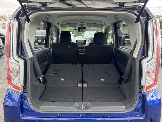 分割可倒式リヤシート。用途に合わせて色々シートアレンジ出来ます。