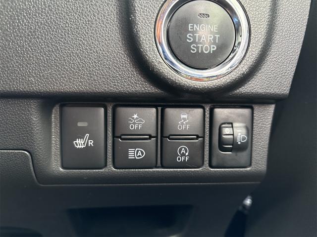 運転席シートヒーター付。エアコンより素早く温まるため、出発してすぐの車内の寒さを和らげます。