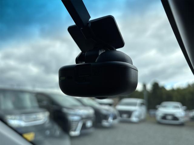 ドライブレコーダー付です。あなたの安全運転をしっかり記録します。