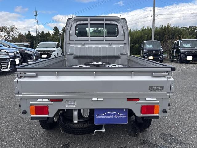 キャリイトラック KCエアコン・パワステ 4WD 5速ミッション車 エアコン パワステ オートライト 純正ラジオ 純正ドアバイザー ABS 荷台ゴムマット ゲートプロテクター 横滑り防止 フロアラバーマット 運転席・助手席エアバッグ(7枚目)