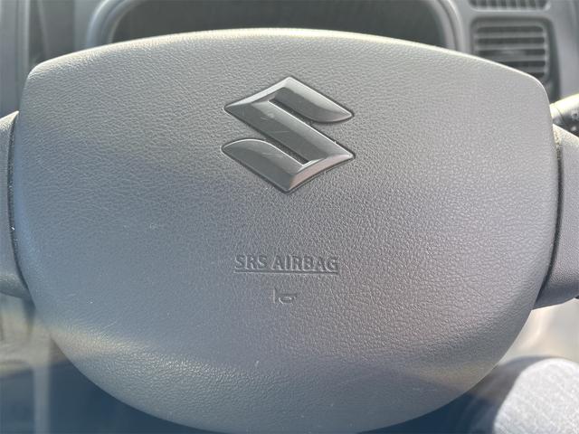 キャリイトラック KCスペシャル 走校距離少ない オートマ車 エアコン パワステ パワーウィンドウ 荷台マット ゲートプロテクター キーレス フロアラバーマット ドアバイザー エアバッグ AN/FMラジオデッキ(20枚目)