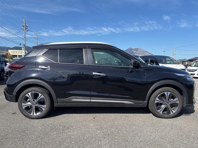 キックス X ツートーンインテリアエディション エマージェンシーブレーキ 純正9インチナビ 地デジTV BT デジタルインナーミラー アラウンドビューモニター プロパイロット ETC2.0 前後ドラレコ レザーシート シート&ハンドルヒーター(5枚目)