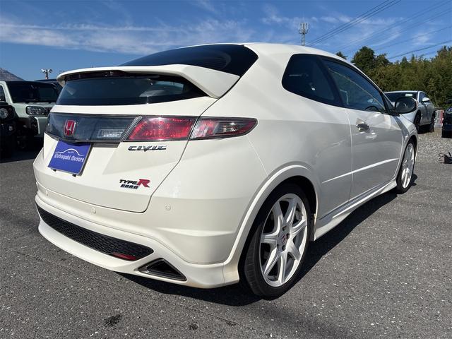 シビック タイプR ユーロ 6速ミッション車 タイプR専用シート HIDヘッドライト フォグライト 純正18インチアルミ キーレス プッシュスタート コーナーセンサー VSA(6枚目)