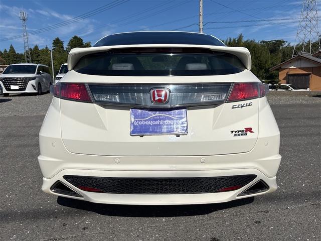 シビック タイプR ユーロ 6速ミッション車 タイプR専用シート HIDヘッドライト フォグライト 純正18インチアルミ キーレス プッシュスタート コーナーセンサー VSA(7枚目)