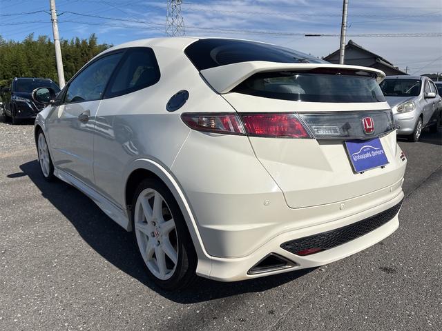 シビック タイプR ユーロ 6速ミッション車 タイプR専用シート HIDヘッドライト フォグライト 純正18インチアルミ キーレス プッシュスタート コーナーセンサー VSA(8枚目)