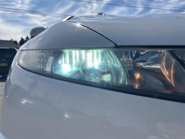 シビック タイプR ユーロ 6速ミッション車 タイプR専用シート HIDヘッドライト フォグライト 純正18インチアルミ キーレス プッシュスタート コーナーセンサー VSA(11枚目)