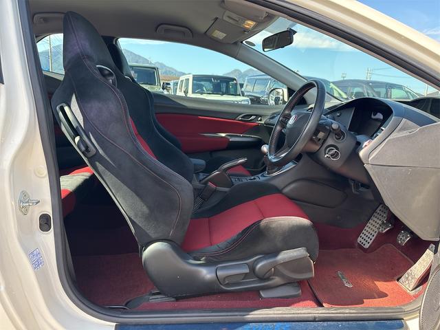 シビック タイプR ユーロ 6速ミッション車 タイプR専用シート HIDヘッドライト フォグライト 純正18インチアルミ キーレス プッシュスタート コーナーセンサー VSA(15枚目)