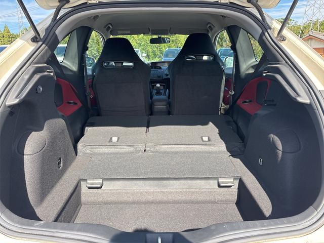 シビック タイプR ユーロ 6速ミッション車 タイプR専用シート HIDヘッドライト フォグライト 純正18インチアルミ キーレス プッシュスタート コーナーセンサー VSA(20枚目)