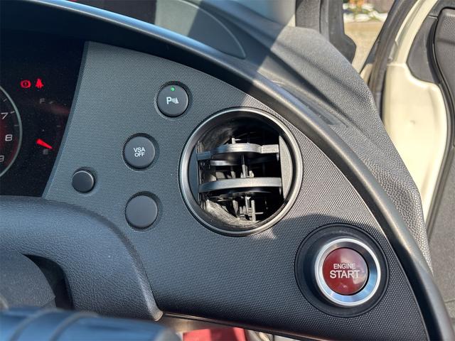 シビック タイプR ユーロ 6速ミッション車 タイプR専用シート HIDヘッドライト フォグライト 純正18インチアルミ キーレス プッシュスタート コーナーセンサー VSA(27枚目)