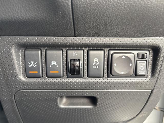 NV150AD VE 4WD エマージェンシーブレーキ Panasonicナビ Bluetooth 100Vコンセント付 キーレス バックカメラ ETC ドラレコ(25枚目)