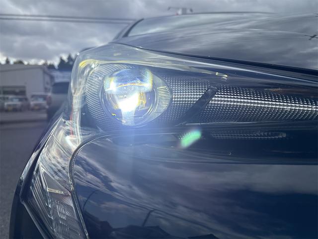 プリウス Ｓツーリングセレクション　セーフティセンス　純正９インチナビ　フルセグＴＶ　Ｂｌｕｅｔｏｏｔｈ　バックカメラ　ＥＴＣ　クルコン　ＬＥＤヘッドライト　前席シートヒーター　前後ドラレコ　レザーシート　純正アルミ　スマートキー２個（11枚目）