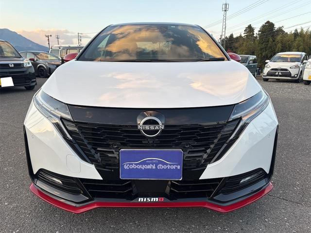 オーラ ニスモ　エマージェンシーブレーキ　純正９インチナビ　地デジＴＶ　ＢＴ　アラウンドビューモニター　プロパイロット　デジタルインナーミラー　ドラレコ　ＥＴＣ２．０　ワイヤレス充電　前席シート＆ステアリングヒーター（3枚目）