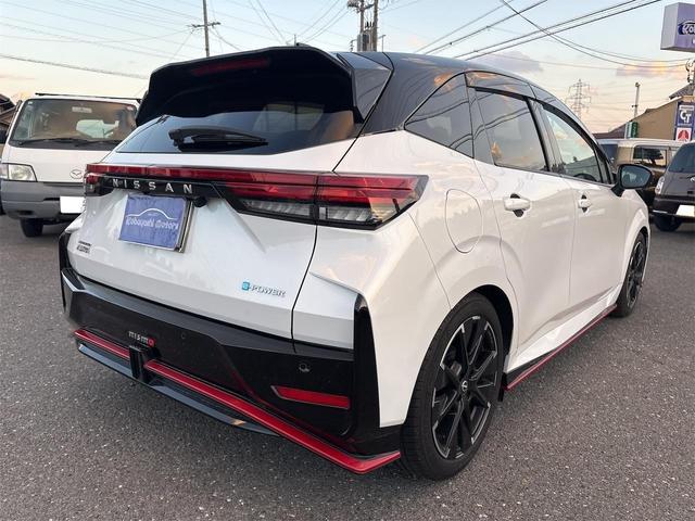 オーラ ニスモ　エマージェンシーブレーキ　純正９インチナビ　地デジＴＶ　ＢＴ　アラウンドビューモニター　プロパイロット　デジタルインナーミラー　ドラレコ　ＥＴＣ２．０　ワイヤレス充電　前席シート＆ステアリングヒーター（6枚目）