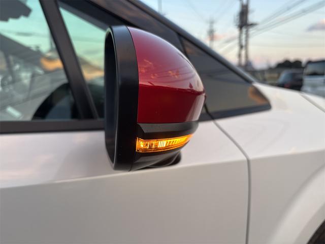 オーラ ニスモ　エマージェンシーブレーキ　純正９インチナビ　地デジＴＶ　ＢＴ　アラウンドビューモニター　プロパイロット　デジタルインナーミラー　ドラレコ　ＥＴＣ２．０　ワイヤレス充電　前席シート＆ステアリングヒーター（13枚目）