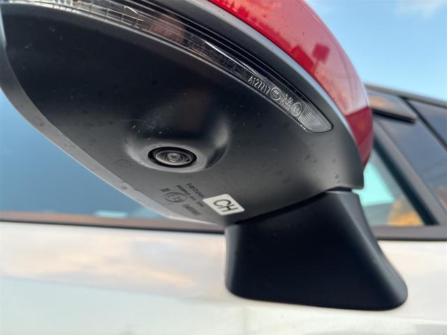 オーラ ニスモ　エマージェンシーブレーキ　純正９インチナビ　地デジＴＶ　ＢＴ　アラウンドビューモニター　プロパイロット　デジタルインナーミラー　ドラレコ　ＥＴＣ２．０　ワイヤレス充電　前席シート＆ステアリングヒーター（17枚目）