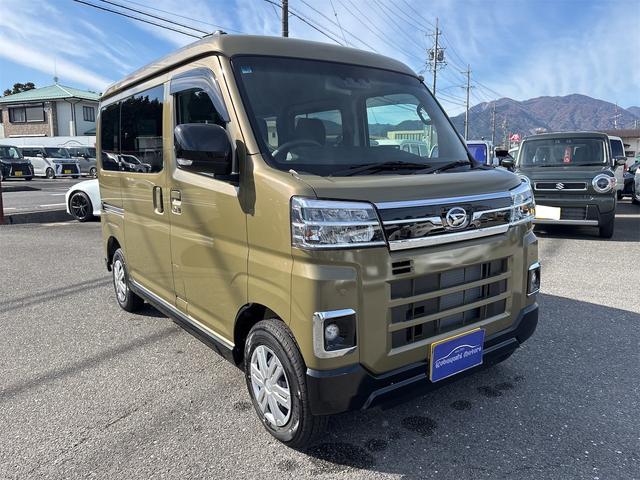 アトレー ＲＳ　届出済未使用車　４ＷＤ　ターボ車　両側パワースライドドア　バックカメラ　ＬＥＤヘッド＆フォグ　クルコン　オーバーヘッドシェルフ　プッシュスタート　スマートキー　純正マット　純正バイザー（4枚目）