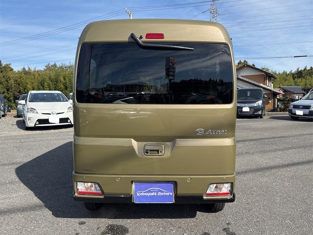 アトレー ＲＳ　届出済未使用車　４ＷＤ　ターボ車　両側パワースライドドア　バックカメラ　ＬＥＤヘッド＆フォグ　クルコン　オーバーヘッドシェルフ　プッシュスタート　スマートキー　純正マット　純正バイザー（7枚目）