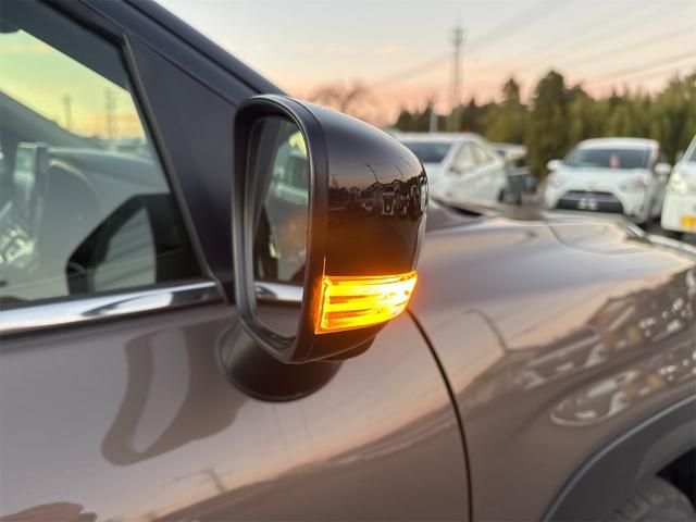 フロンクス ベースグレード　デュアルセンサーブレーキサポートＩＩ　全方位モニター付９インチナビ　フルセグＴＶ　ＢＴ　前席シート＆ステアリングヒーター　ＢＳＭ　ＨＵＤ　ハーフレザー　クルコン　ＬＥＤヘッド　ワイヤレス充電　スペア有（13枚目）