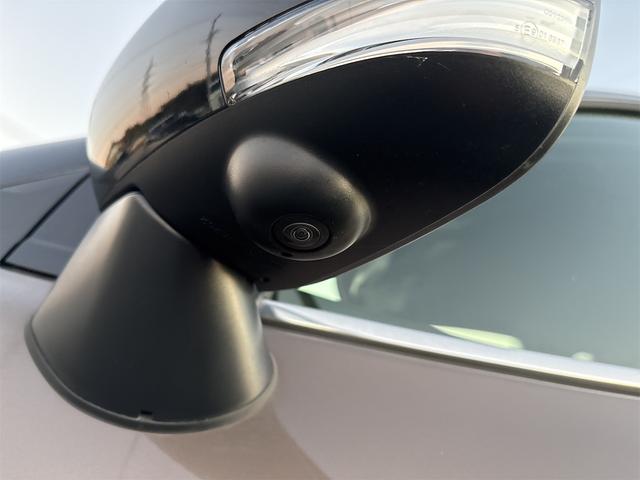 フロンクス ベースグレード　デュアルセンサーブレーキサポートＩＩ　全方位モニター付９インチナビ　フルセグＴＶ　ＢＴ　前席シート＆ステアリングヒーター　ＢＳＭ　ＨＵＤ　ハーフレザー　クルコン　ＬＥＤヘッド　ワイヤレス充電　スペア有（18枚目）