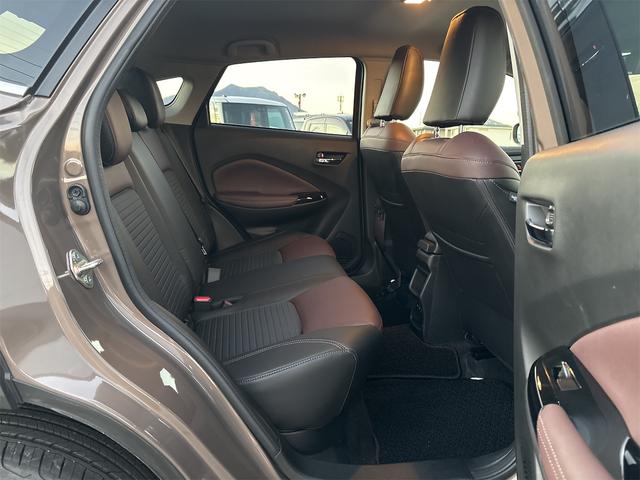 フロンクス ベースグレード　デュアルセンサーブレーキサポートＩＩ　全方位モニター付９インチナビ　フルセグＴＶ　ＢＴ　前席シート＆ステアリングヒーター　ＢＳＭ　ＨＵＤ　ハーフレザー　クルコン　ＬＥＤヘッド　ワイヤレス充電　スペア有（22枚目）