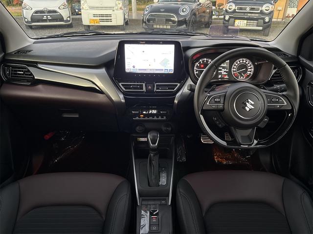 フロンクス ベースグレード　デュアルセンサーブレーキサポートＩＩ　全方位モニター付９インチナビ　フルセグＴＶ　ＢＴ　前席シート＆ステアリングヒーター　ＢＳＭ　ＨＵＤ　ハーフレザー　クルコン　ＬＥＤヘッド　ワイヤレス充電　スペア有（27枚目）