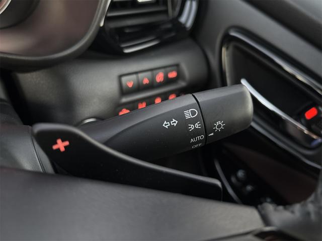 フロンクス ベースグレード　デュアルセンサーブレーキサポートＩＩ　全方位モニター付９インチナビ　フルセグＴＶ　ＢＴ　前席シート＆ステアリングヒーター　ＢＳＭ　ＨＵＤ　ハーフレザー　クルコン　ＬＥＤヘッド　ワイヤレス充電　スペア有（29枚目）