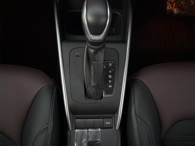 フロンクス ベースグレード　デュアルセンサーブレーキサポートＩＩ　全方位モニター付９インチナビ　フルセグＴＶ　ＢＴ　前席シート＆ステアリングヒーター　ＢＳＭ　ＨＵＤ　ハーフレザー　クルコン　ＬＥＤヘッド　ワイヤレス充電　スペア有（35枚目）