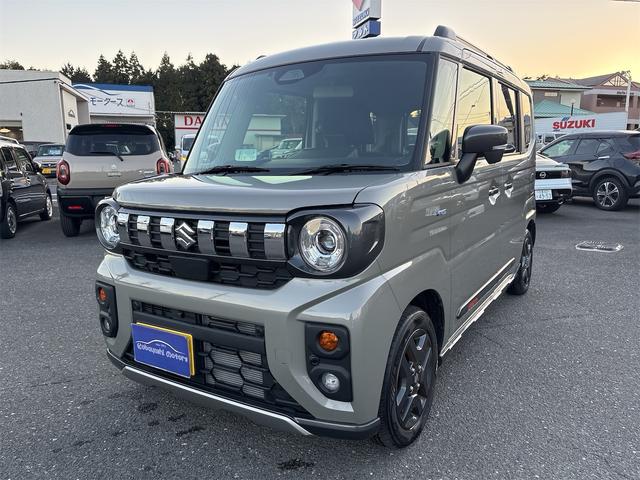 スペーシアギア ハイブリッドＸＺ　スズキセーフティサポート　全方位モニター付９インチナビ　地デジＴＶ　Ｂｌｕｅｔｏｏｔｈ　ＨＵＤ　ＥＴＣ　ルーフレール　シート＆ハンドルヒーター　両側電動スライドドア　ＬＥＤヘッド＆フォグ　スマートキー（2枚目）