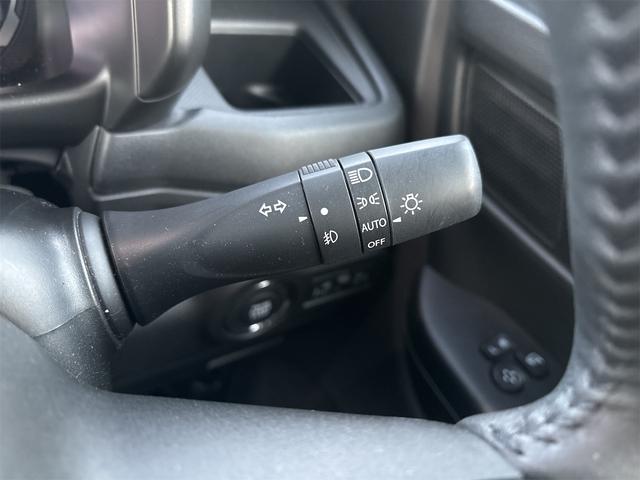 スペーシアギア ハイブリッドＸＺ　スズキセーフティサポート　全方位モニター付９インチナビ　地デジＴＶ　Ｂｌｕｅｔｏｏｔｈ　ＨＵＤ　ＥＴＣ　ルーフレール　シート＆ハンドルヒーター　両側電動スライドドア　ＬＥＤヘッド＆フォグ　スマートキー（28枚目）