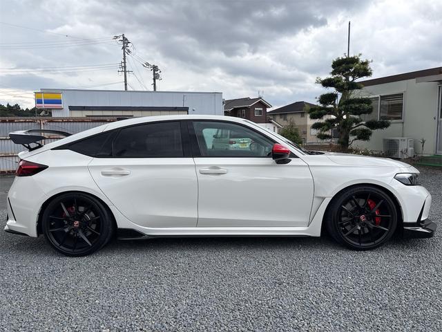 シビック タイプR 委託販売 無限フロントスポイラー SPOONプログレッシブスプリング ガレージ保管 ワンオーナー 禁煙車 ホンダセンシング HondaLogR 純正コネクトディスプレー ETC2.0 BSI ACC(5枚目)