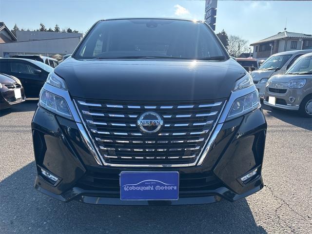 セレナ ハイウェイスターＶ　エマージェンシーブレーキ　純正１０インチナビ　フルセグＴＶ　ＢＴ　ＤＶＤ／Ｂｌｕ－ｒａｙ　両側電動スライドドア　ドラレコ　ＥＴＣ　プロパイロット　フリップダウンモニター　バックカメラ　純正ＡＷ　ＢＳＭ（3枚目）